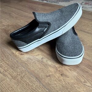 Vans Men's (Wool Edition) Grey and Black Slip-On Sneakers {Size 10}